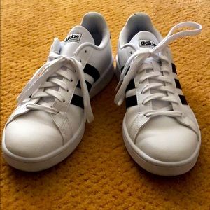 Adidas white shoes like new